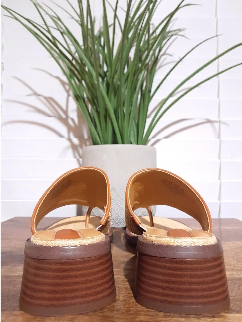 Franco Sarto Sia 2 Natural Material Block Heel Summer Coastal Beachy Sandals 9M